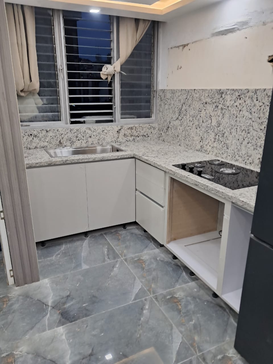 Proyecto con granito nacional